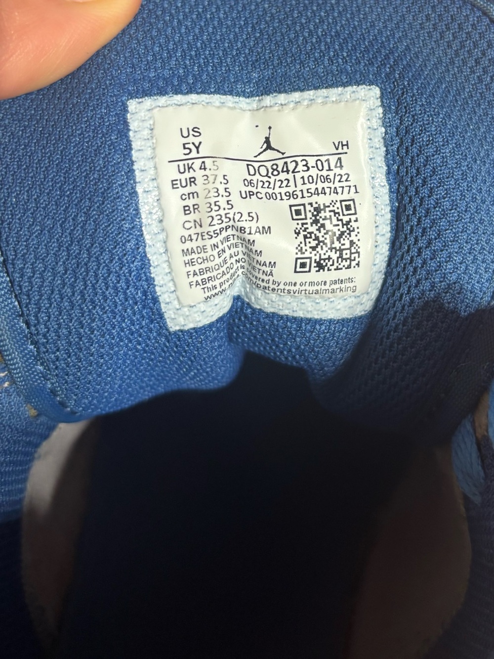 Nike Air Jordan 1 Mid GS Youth 5Y White Gray Blue High Top Sneakers DQ8423-014 - Picture 3 of 7
